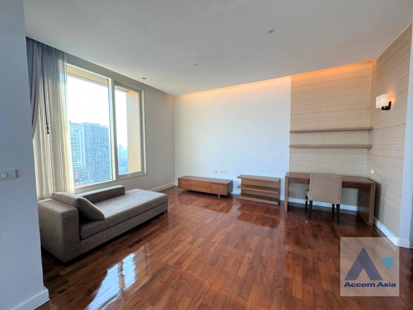 23  4 br Apartment For Rent in Sukhumvit ,Bangkok BTS Phrom Phong at High-Rise Residence Unit Size from 197 Sqm, Ideal for Families 28797