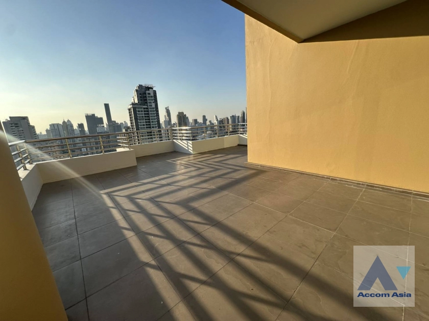 45  4 br Apartment For Rent in Sukhumvit ,Bangkok BTS Phrom Phong at High-Rise Residence Unit Size from 197 Sqm, Ideal for Families 28797