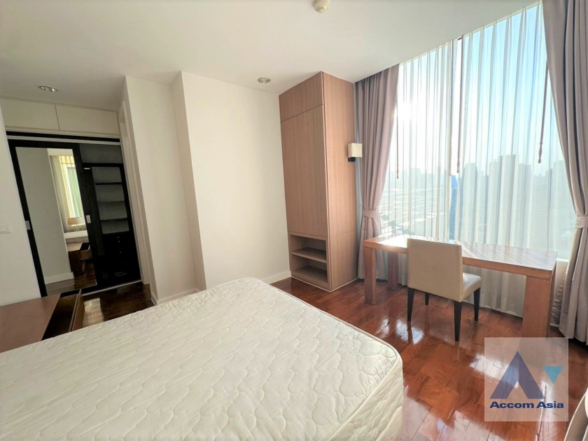 19  4 br Apartment For Rent in Sukhumvit ,Bangkok BTS Phrom Phong at High-Rise Residence Unit Size from 197 Sqm, Ideal for Families 28797