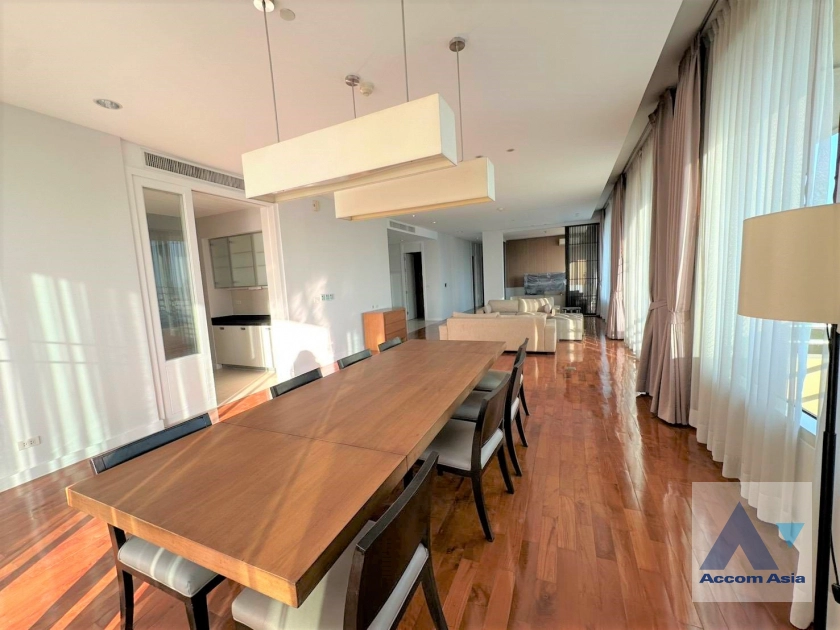  1  4 br Apartment For Rent in Sukhumvit ,Bangkok BTS Phrom Phong at High-Rise Residence Unit Size from 197 Sqm, Ideal for Families 28797