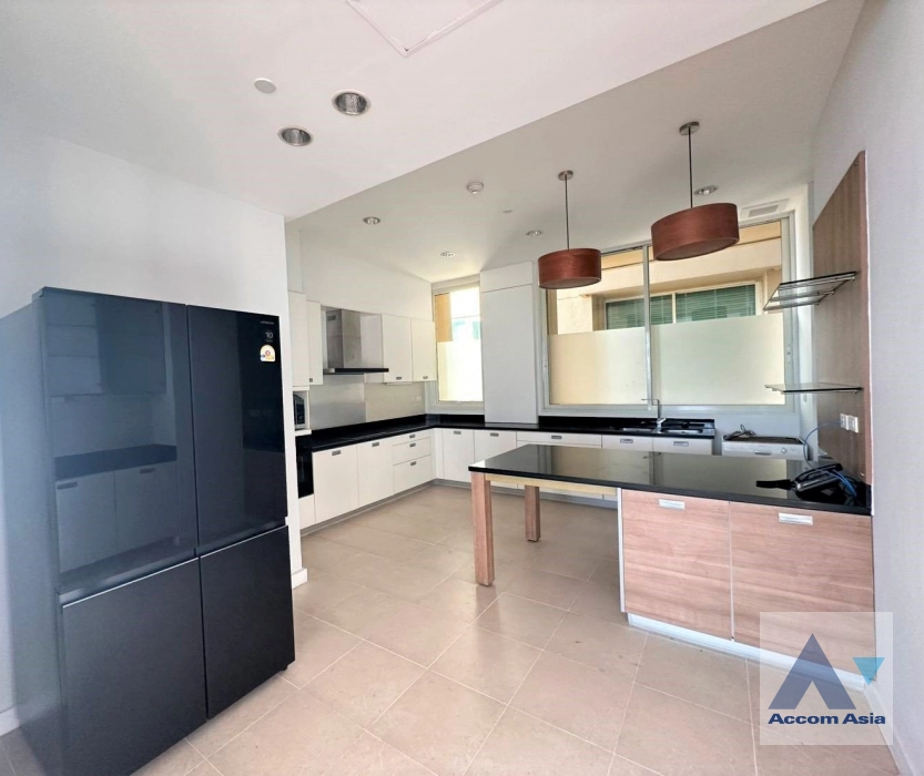 9  4 br Apartment For Rent in Sukhumvit ,Bangkok BTS Phrom Phong at High-Rise Residence Unit Size from 197 Sqm, Ideal for Families 28797