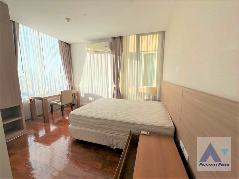 18  4 br Apartment For Rent in Sukhumvit ,Bangkok BTS Phrom Phong at High-Rise Residence Unit Size from 197 Sqm, Ideal for Families 28797