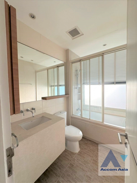 33  4 br Apartment For Rent in Sukhumvit ,Bangkok BTS Phrom Phong at High-Rise Residence Unit Size from 197 Sqm, Ideal for Families 28797