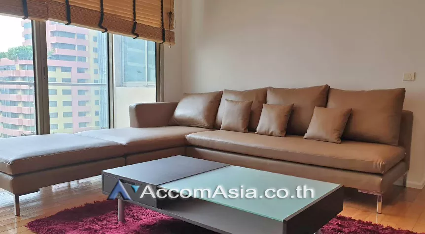 Pet friendly |  2 Bedrooms  Condominium For Rent in Silom, Bangkok  near BTS Sala Daeng - MRT Silom (28832)