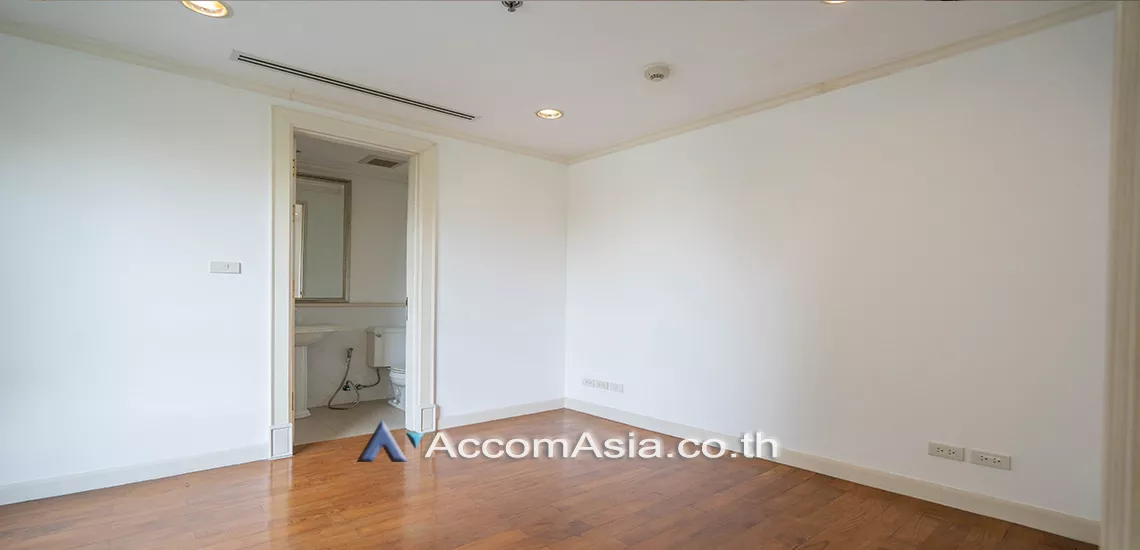 4  3 br Apartment For Rent in Sathorn ,Bangkok MRT Lumphini at Amazing residential 18848