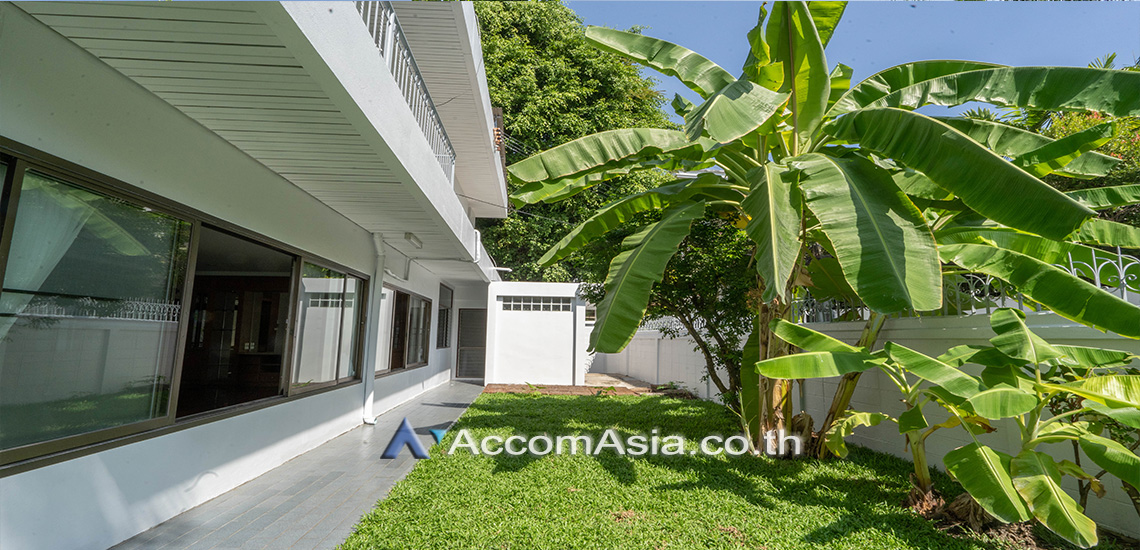  3+1 Bedrooms  House For Rent in ploenchit ,BangkokBTS-Ploenchit- 9018104