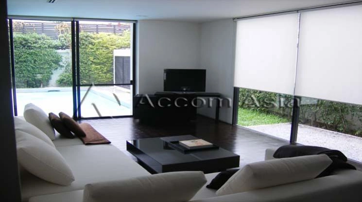 Private Swimming Pool |  4 Bedrooms  House For Rent in Sukhumvit, Bangkok  near BTS Thong Lo (108901)