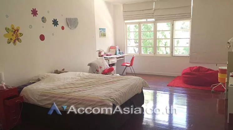 19  4 br House for rent and sale in Sukhumvit ,Bangkok BTS Ekkamai 10003301