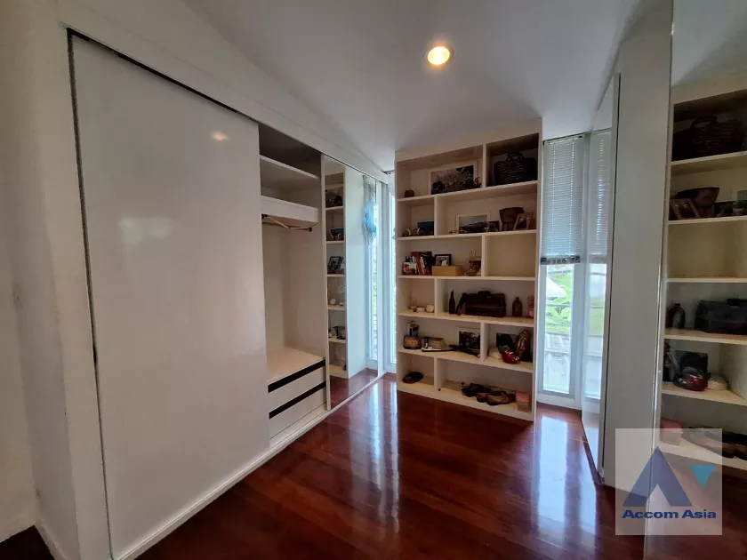 26  4 br House for rent and sale in Sukhumvit ,Bangkok BTS Ekkamai 10003301