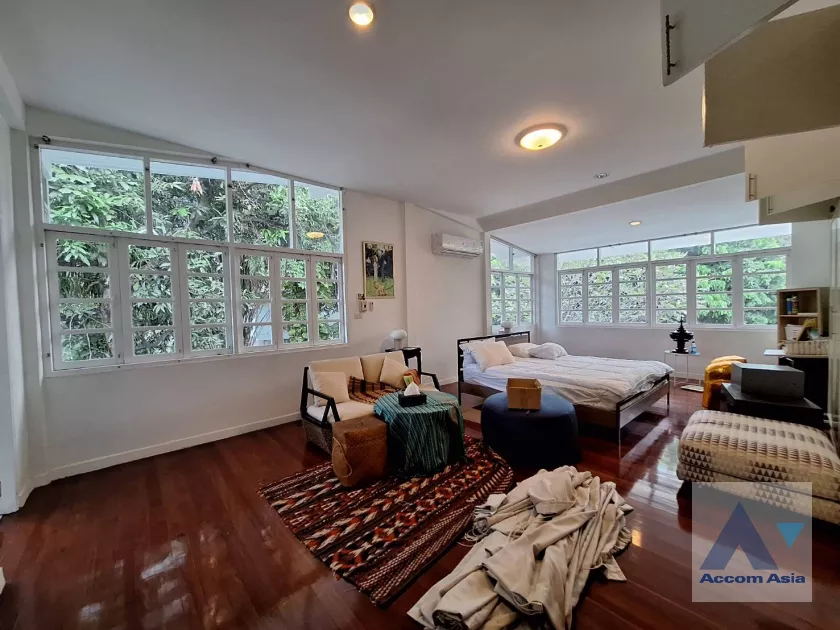 27  4 br House for rent and sale in Sukhumvit ,Bangkok BTS Ekkamai 10003301