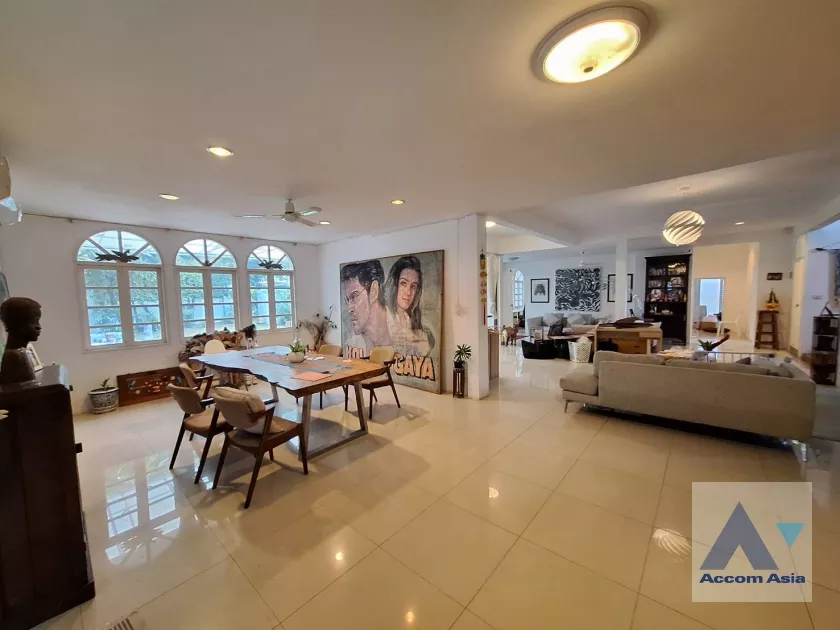  1  4 br House for rent and sale in Sukhumvit ,Bangkok BTS Ekkamai 10003301