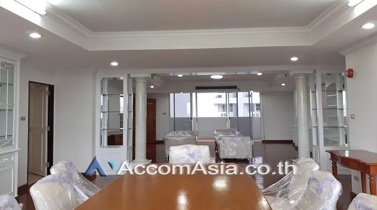 Pet friendly |  D.S. Tower 1 Condominium  3 Bedroom for Rent BTS Phrom Phong in Sukhumvit Bangkok