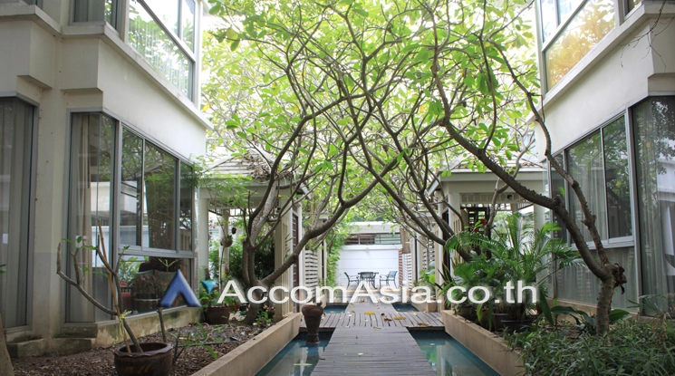  1  4 br House For Rent in New Phetchaburi ,Bangkok  at Homely atmosphere Compound 50049