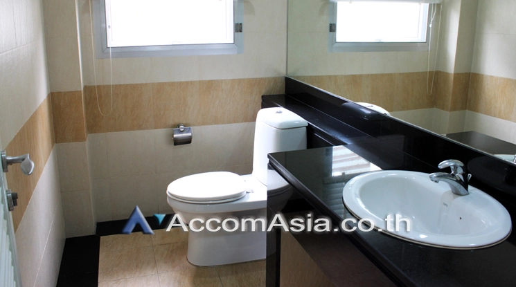 6  4 br House For Rent in New Phetchaburi ,Bangkok  at Homely atmosphere Compound 50049