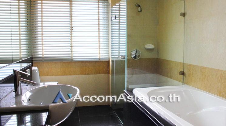 7  4 br House For Rent in New Phetchaburi ,Bangkok  at Homely atmosphere Compound 50049