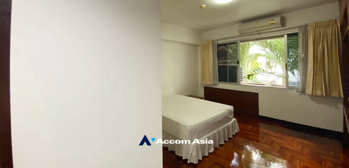18  3 br Apartment For Rent in Sukhumvit ,Bangkok BTS Phrom Phong at The comfortable low rise residence 29040