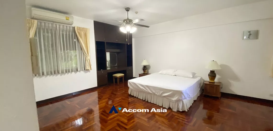 13  3 br Apartment For Rent in Sukhumvit ,Bangkok BTS Phrom Phong at The comfortable low rise residence 29040