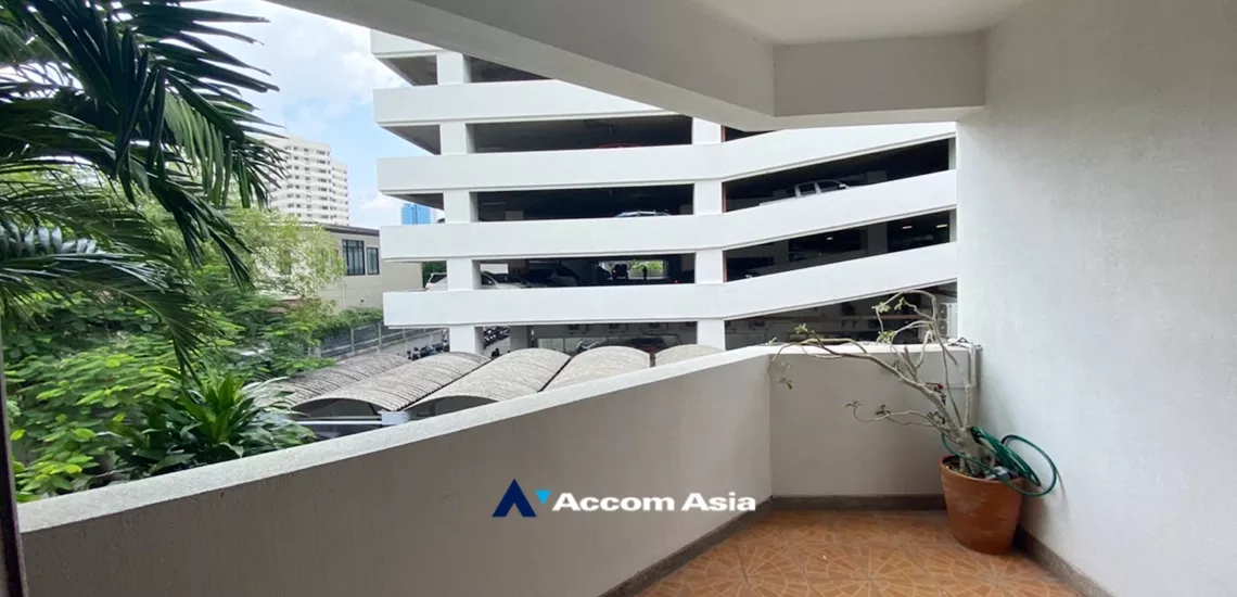 24  3 br Apartment For Rent in Sukhumvit ,Bangkok BTS Phrom Phong at The comfortable low rise residence 29040