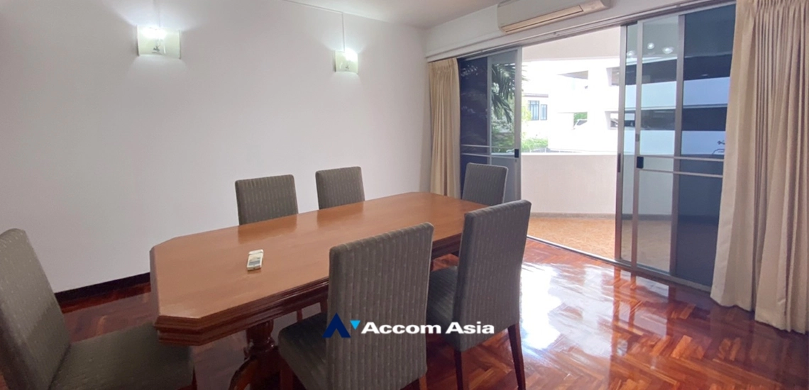 8  3 br Apartment For Rent in Sukhumvit ,Bangkok BTS Phrom Phong at The comfortable low rise residence 29040