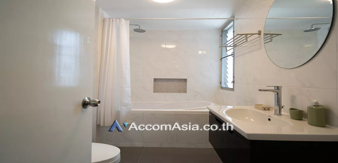 10  3 br Apartment For Rent in Sukhumvit ,Bangkok BTS Phrom Phong at The comfortable low rise residence 19068