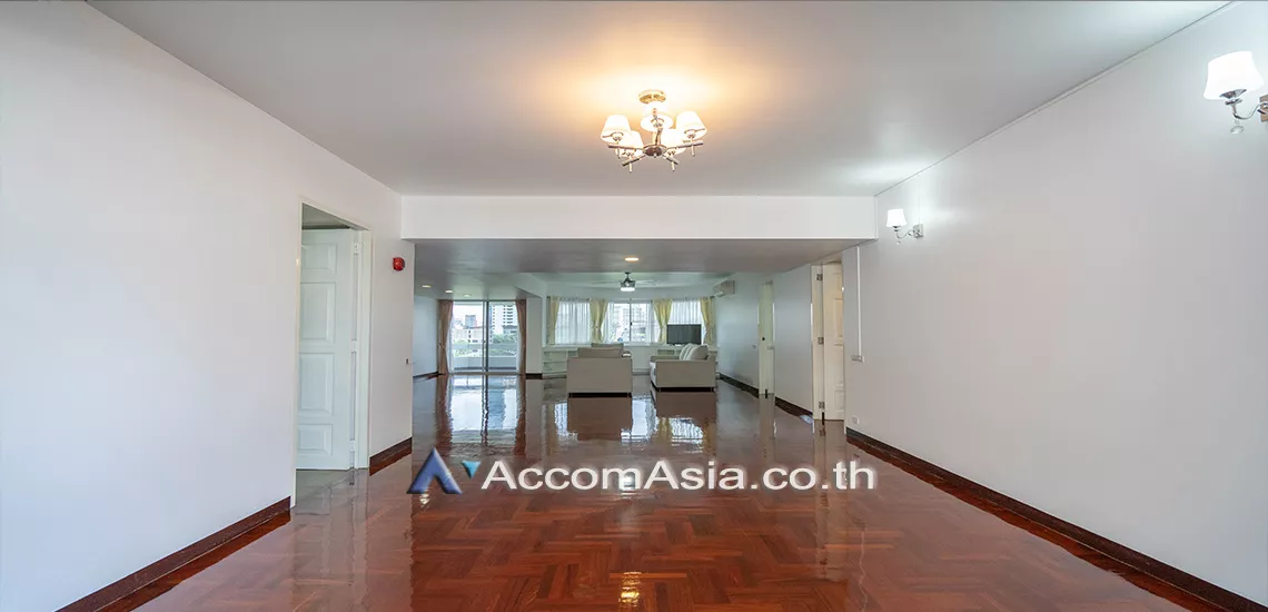  1  3 br Apartment For Rent in Sukhumvit ,Bangkok BTS Phrom Phong at The comfortable low rise residence 19068