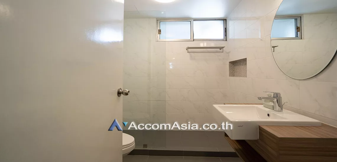 11  3 br Apartment For Rent in Sukhumvit ,Bangkok BTS Phrom Phong at The comfortable low rise residence 19068