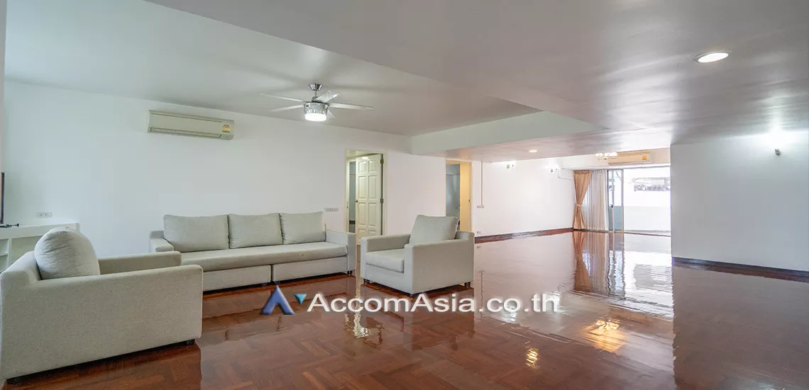  2  3 br Apartment For Rent in Sukhumvit ,Bangkok BTS Phrom Phong at The comfortable low rise residence 19068