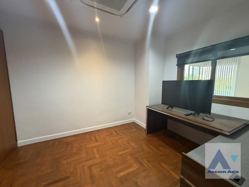 16  3 br Apartment For Rent in Sathorn ,Bangkok BRT Technic Krungthep at Perfect life in Bangkok 29073