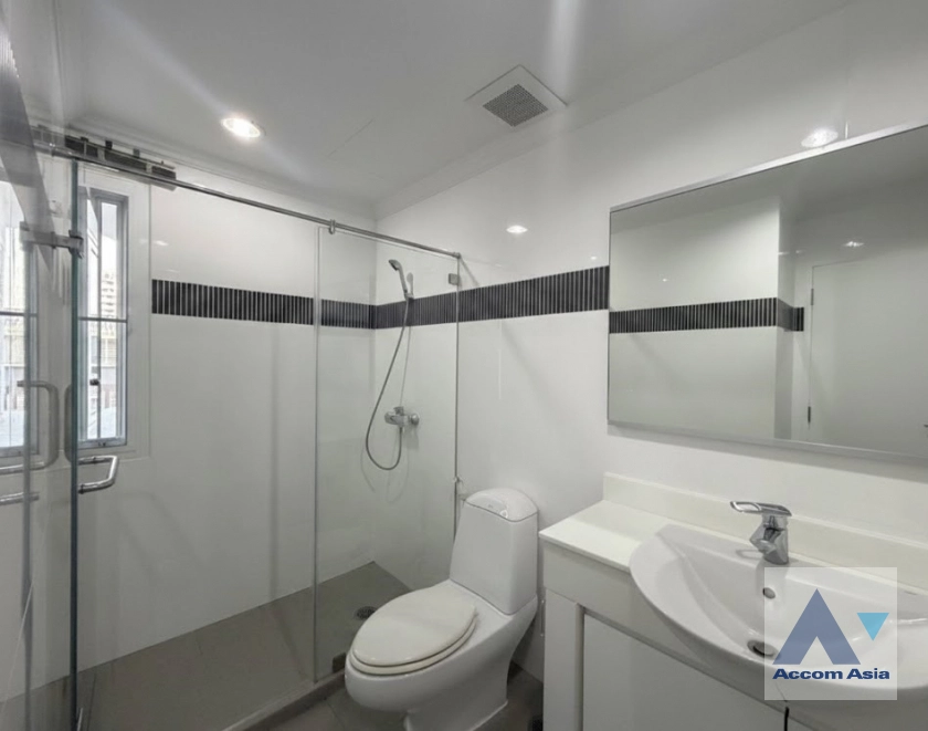 20  3 br Apartment For Rent in Sathorn ,Bangkok BRT Technic Krungthep at Perfect life in Bangkok 29073