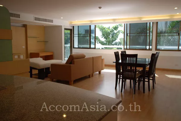 unit 2 Bedrooms  Apartment For Rent in Ploenchit, Bangkok  near BTS Ratchadamri (19142)