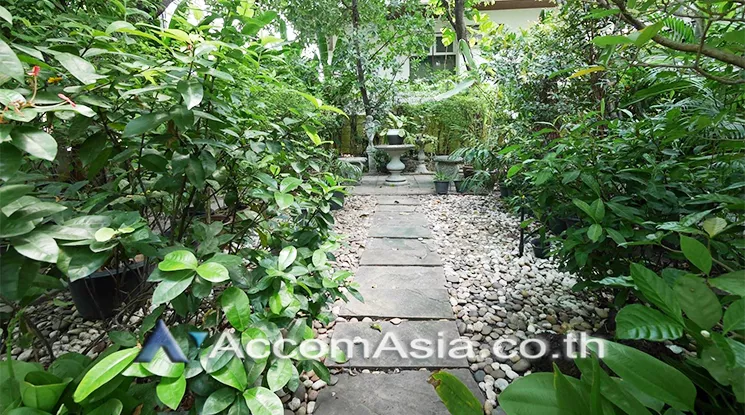 16  4 br House For Rent in phaholyothin ,Bangkok BTS Ari 99199