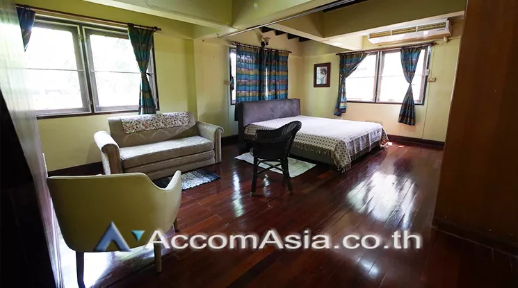 8  4 br House For Rent in Phaholyothin ,Bangkok BTS Ari 99199