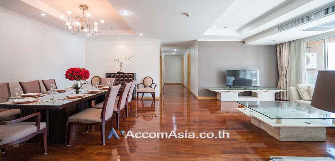 unitBig Balcony, Pet friendly |  3 Bedrooms  Apartment For Rent in Sukhumvit, Bangkok  near BTS Phrom Phong (19237)
