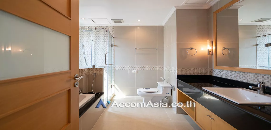11  3 br Apartment For Rent in Sukhumvit ,Bangkok BTS Phrom Phong at Kids Friendly Space, Walk to BTS 450m 19238