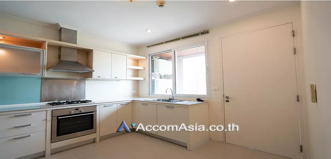 unitPet friendly |  3 Bedrooms  Apartment For Rent in Sukhumvit, Bangkok  near BTS Phrom Phong (19238)