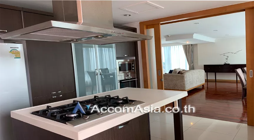 unitBig Balcony, Pet friendly |  3 Bedrooms  Apartment For Rent in Sukhumvit, Bangkok  near BTS Phrom Phong (29240)