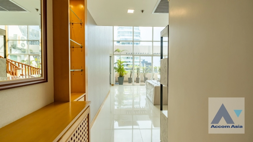4  4 br Apartment For Rent in Sukhumvit ,Bangkok BTS Phrom Phong at Kids Friendly Space, Walk to BTS 450m 19242