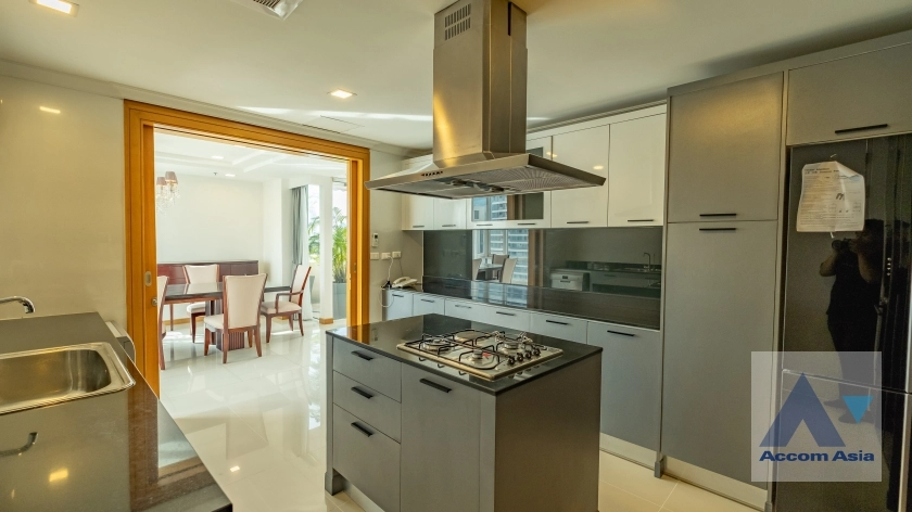 11  4 br Apartment For Rent in Sukhumvit ,Bangkok BTS Phrom Phong at Kids Friendly Space, Walk to BTS 450m 19242