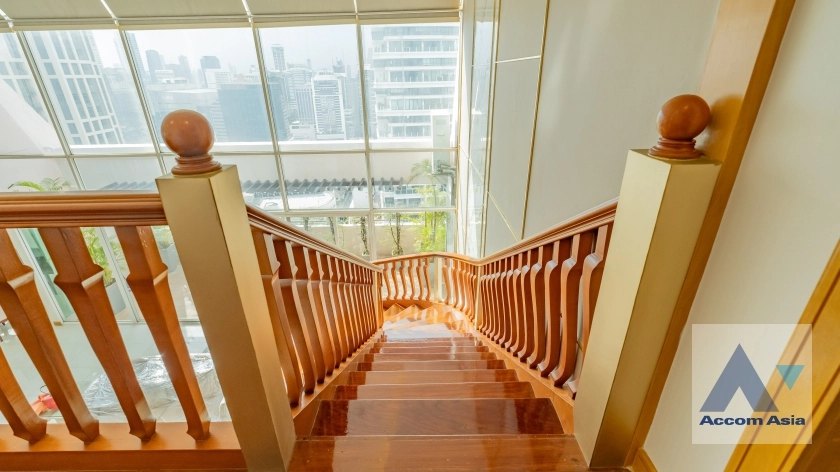 13  4 br Apartment For Rent in Sukhumvit ,Bangkok BTS Phrom Phong at Kids Friendly Space, Walk to BTS 450m 19242