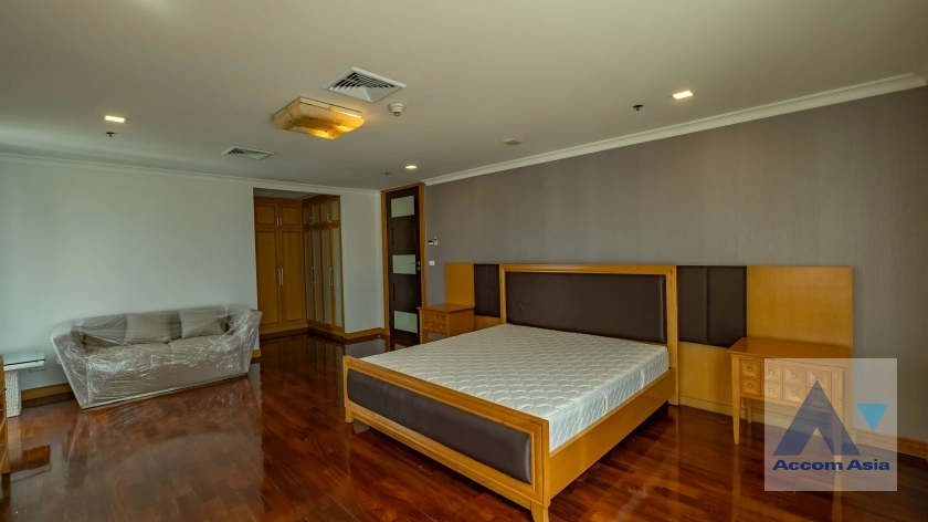 19  4 br Apartment For Rent in Sukhumvit ,Bangkok BTS Phrom Phong at Kids Friendly Space, Walk to BTS 450m 19242