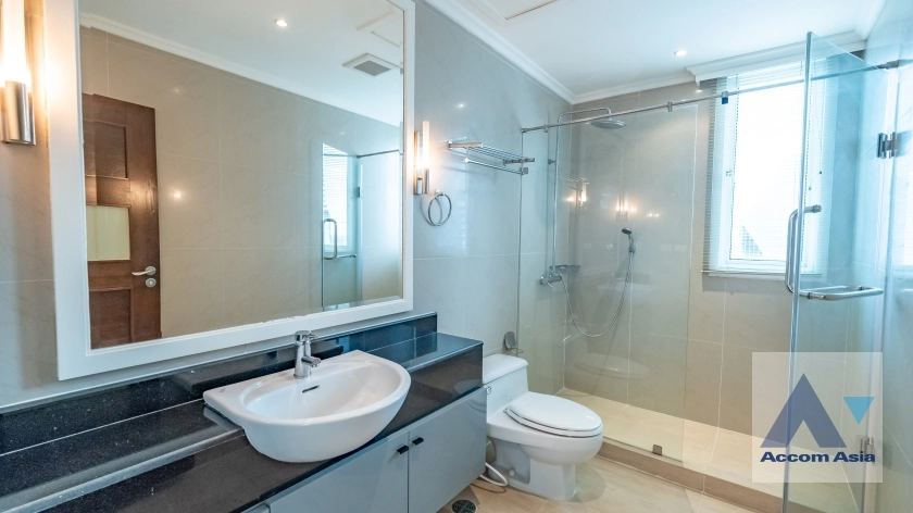 35  4 br Apartment For Rent in Sukhumvit ,Bangkok BTS Phrom Phong at Kids Friendly Space, Walk to BTS 450m 19242