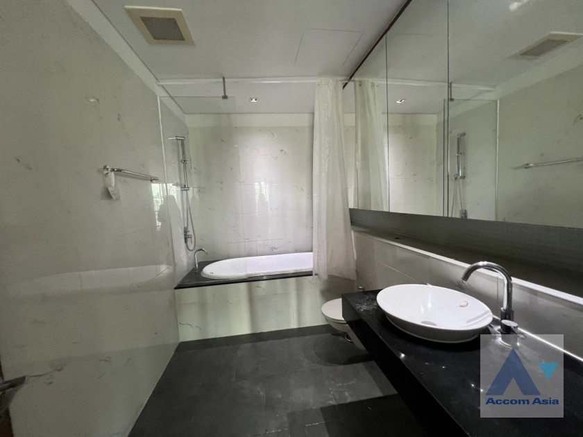 11  2 br Condominium For Rent in Sukhumvit ,Bangkok BTS Asok - MRT Sukhumvit at The Lakes 29265