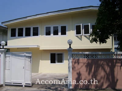 unitHome Office |  6 Bedrooms  House For Rent in Sathorn, Bangkok  near BRT Sathorn - BTS Saint Louis (99369)