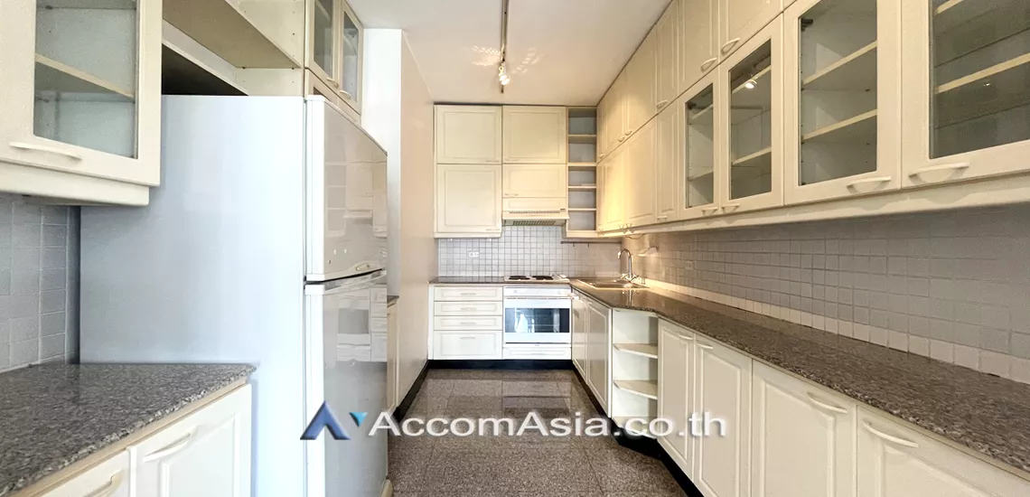 unit 3 Bedrooms  Condominium For Rent in Sukhumvit, Bangkok  near BTS Thong Lo (29447)