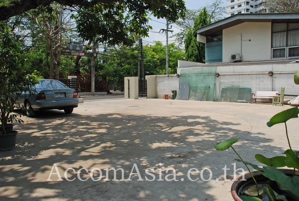 9  3 br House For Rent in Sukhumvit ,Bangkok BTS Ekkamai 49457