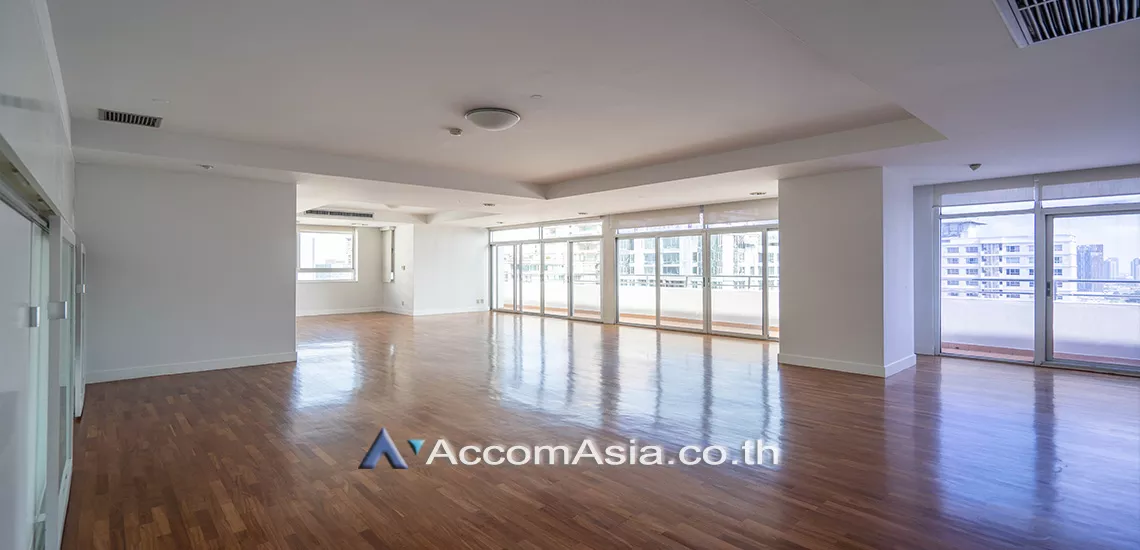unitPet friendly |  3 Bedrooms  Apartment For Rent in Sukhumvit, Bangkok  near BTS Phrom Phong (19464)