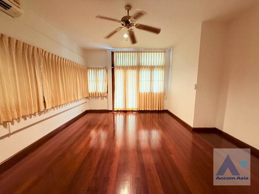 9  3 br House for rent and sale in Sukhumvit ,Bangkok BTS Phrom Phong 99503