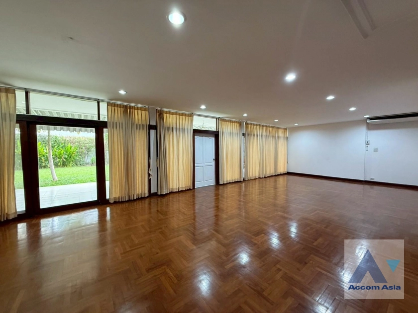 5  3 br House for rent and sale in Sukhumvit ,Bangkok BTS Phrom Phong 99503