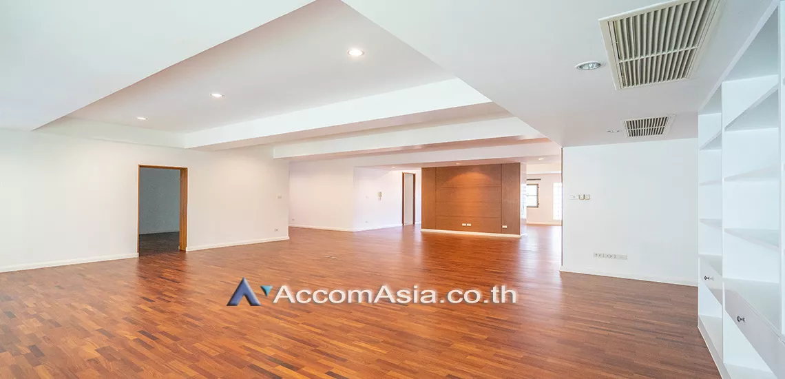  1  4 br Apartment For Rent in Ploenchit ,Bangkok BTS Ploenchit at Cozy Ploenchit Apartment 1006104