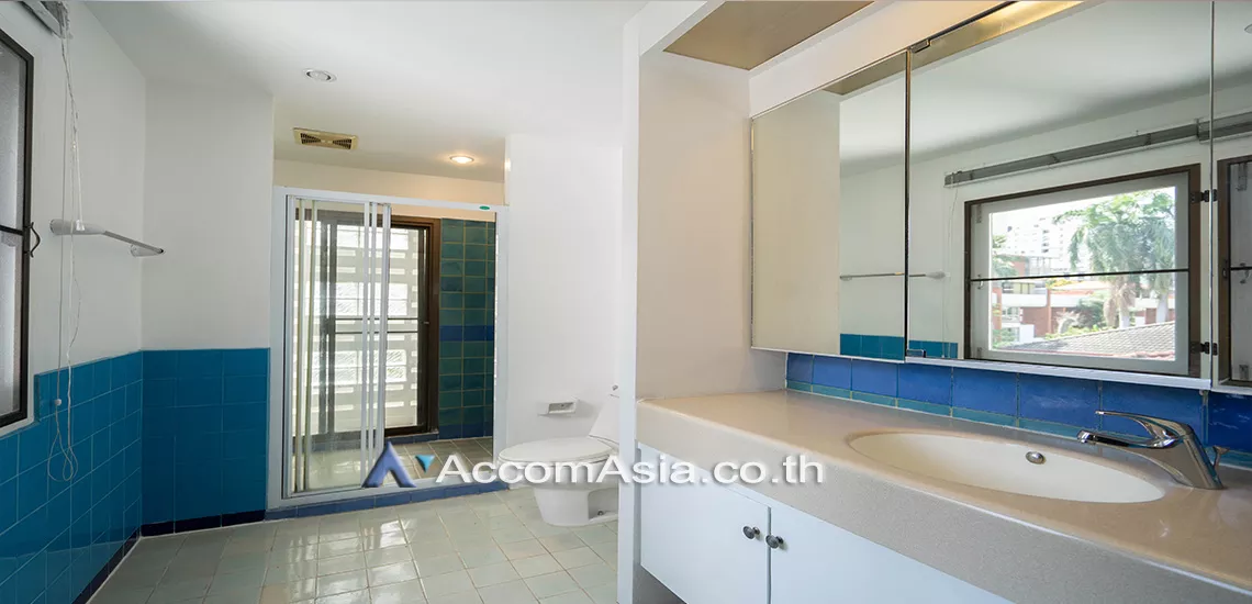 23  4 br Apartment For Rent in Ploenchit ,Bangkok BTS Ploenchit at Cozy Ploenchit Apartment 1006104